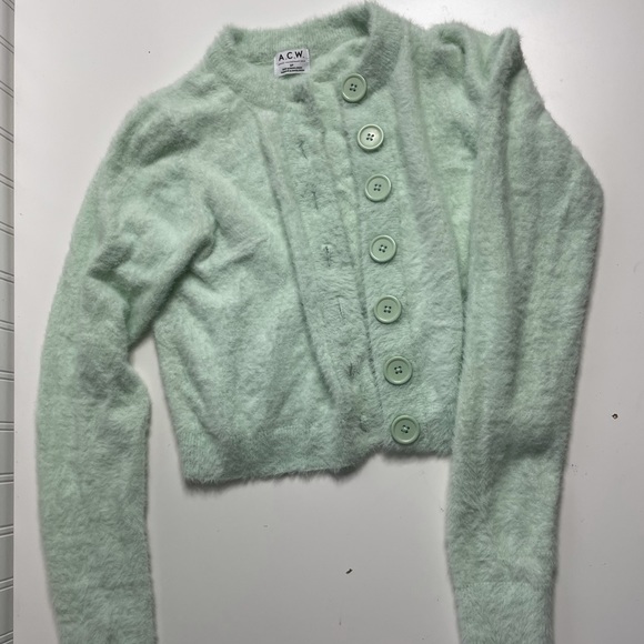 Teal cropped button up long sleeve, fuzzy, size small, great condition - Picture 2 of 5